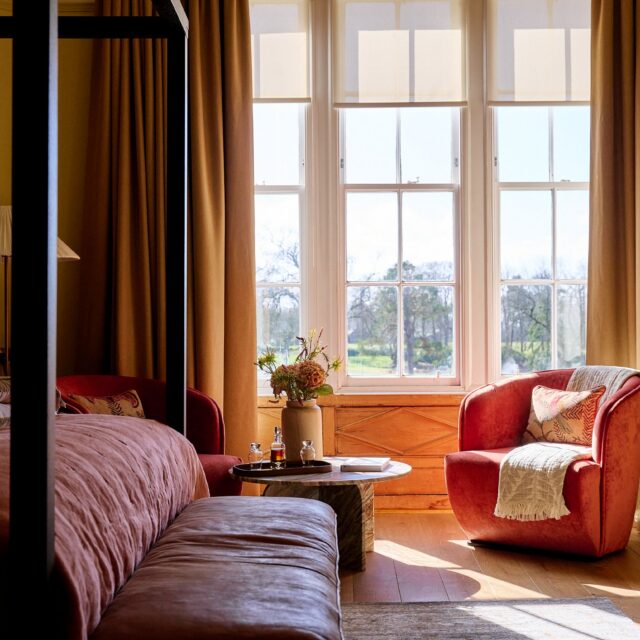 To The Moon &amp; Back Celebration Break